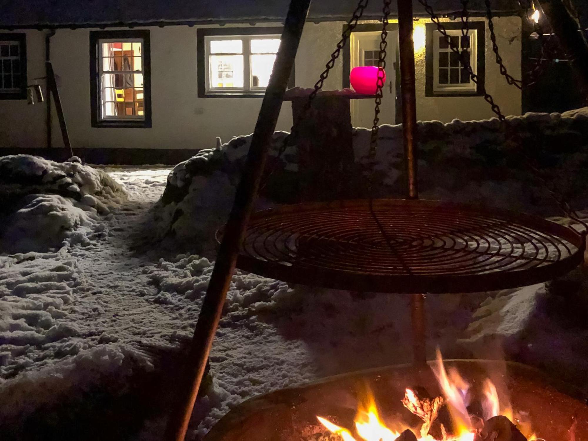 Ardross Villa Comrie Eksteriør bilde
