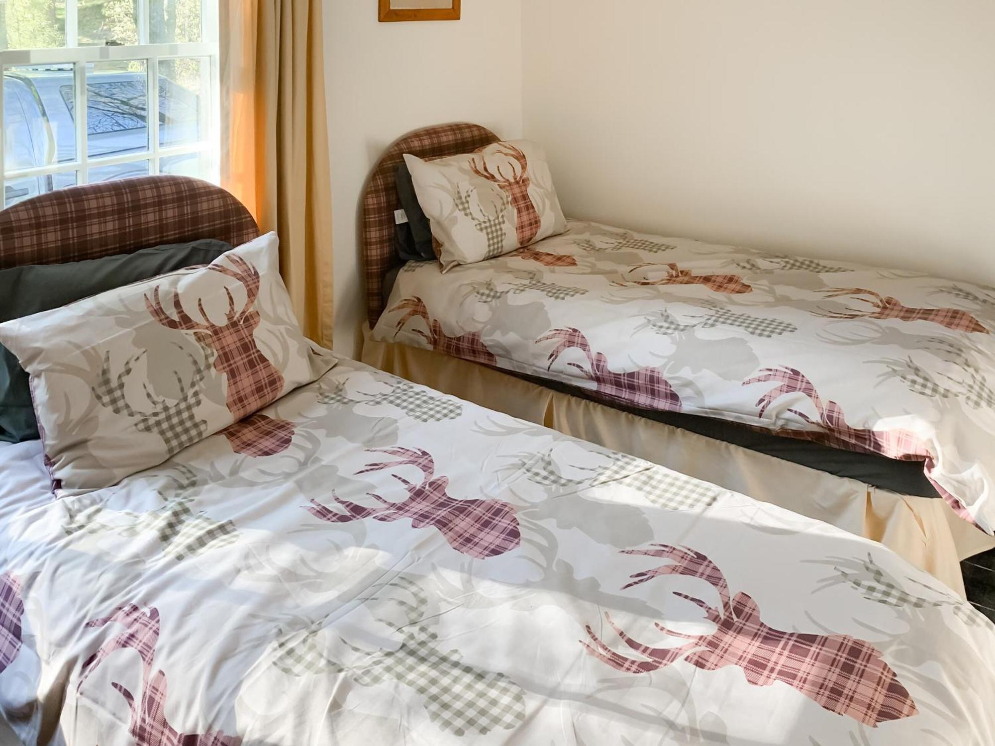 Ardross Villa Comrie Eksteriør bilde